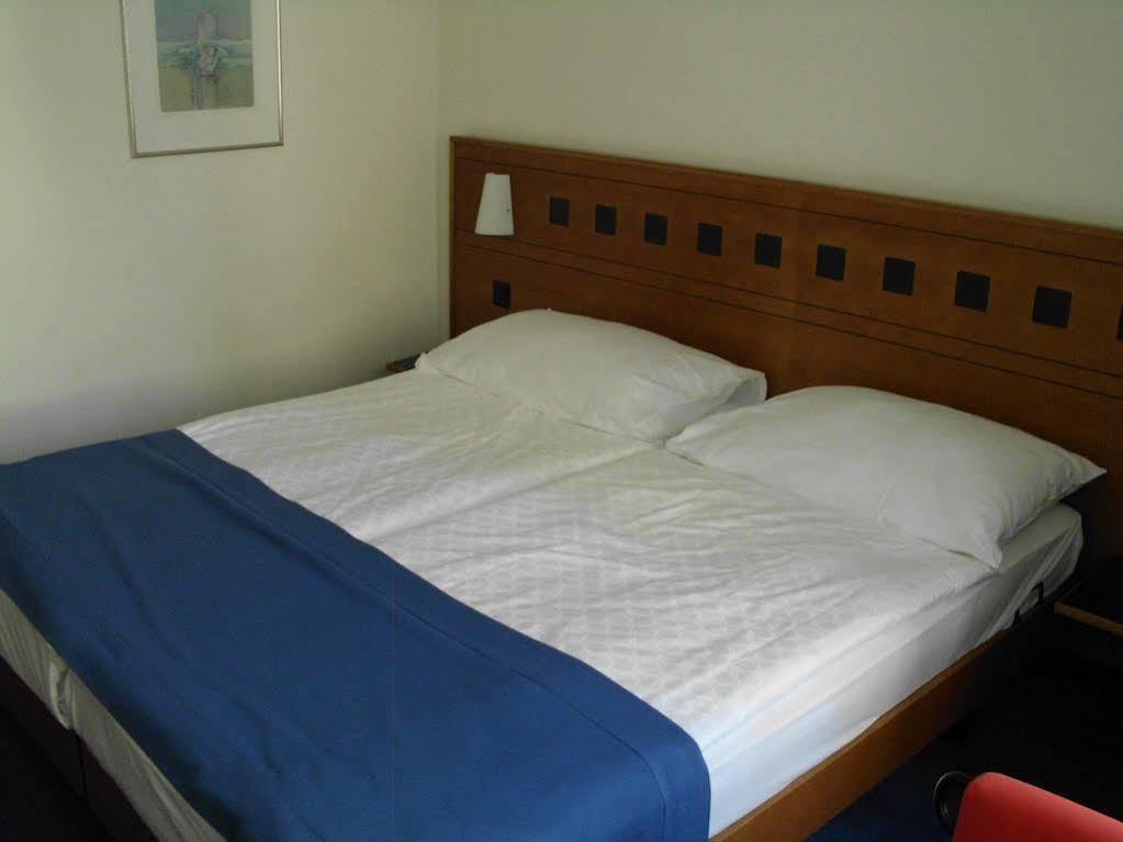 Grand Europe Hotel